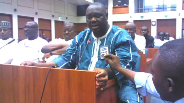 Mahakama ilitoa uamuzi kuwa Giwa alikuwa amemshinda mwenyekiti wa NFF  Amaju Pinnick katika uchaguzi uliofanyika Septemba mwaka wa 2014.