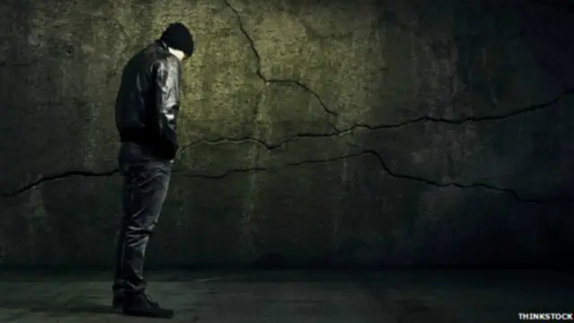 قال نشطاء إنه يلزم تفعيل إجراءات توعية في المدارس لمكافحة الانتحار