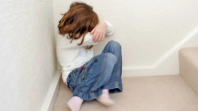 'සෑම ගැහැණු ළමුන් දස දෙනෙකුගෙන් එක් අයෙකුට ලිංගික බලහත්කාරකමක්'