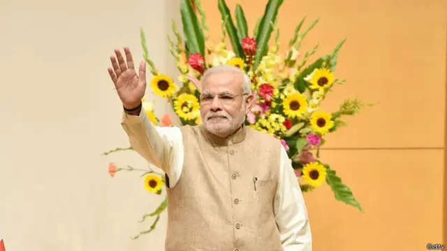 नरेंद्र मोदी