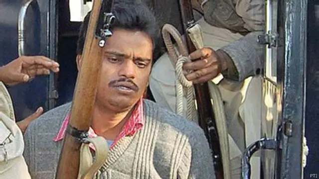 पुलिस अभिरक्षा में सुरेंद्र कोली