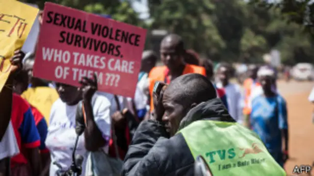 Une manifestation au Kenya en juin dernier en faveur d'une jeune fille de 16 ans violée et battue par 6 hommes
