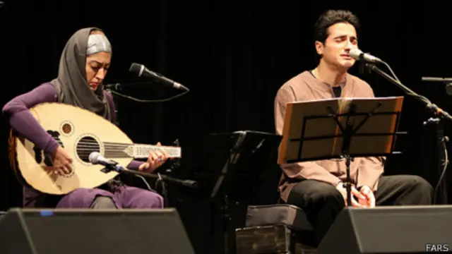 مشکل نوازندگان زن گروه همنوازان حصار خبرساز شده بود