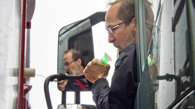 Bafômetro na barreira do álcool na Suécia / Crédito: MHF