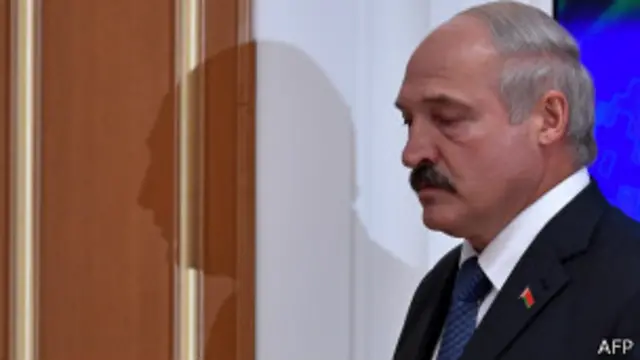 Лукашенко решил больше не закрывать глаза на неурегулированность своих границ, считают эксперты