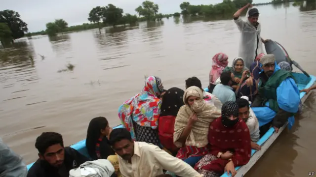 پاکستان کے زیرِ انتظام کشمیر اور شمالی علاقہ جات میں ہونے والی شدید بارشوں کے باعث ہلاکتوں کی تعداد 170 تک پہنچ گئی ہے جبکہ 200 سے زیادہ افراد زخمی ہیں