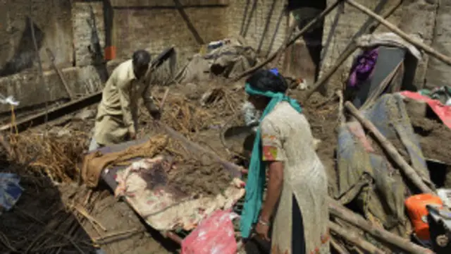 پی ڈی ایم اے کے ترجمان خالد نواز نے بتایا کہ حکومت نے متاثرین کی امداد کے لیے دس کروڑ روپے کا فنڈ مختص کیا ہے