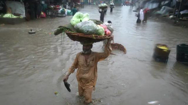 पाकिस्तान में बाढ़