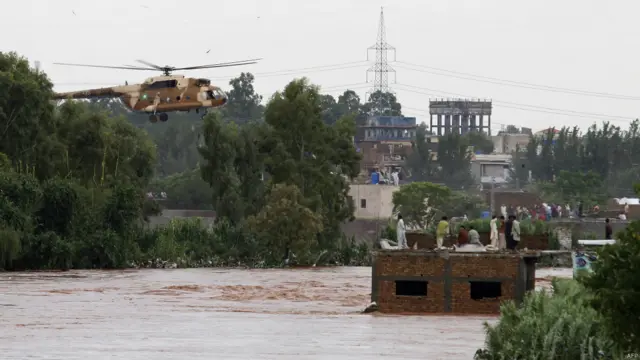 पाकिस्तान में बाढ़