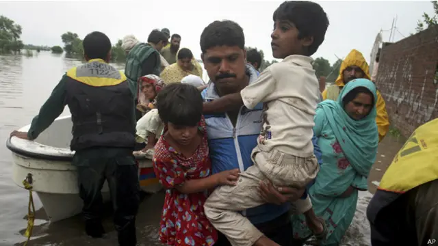 پاکستان کے صوبہ پنجاب، پاکستان کے زیرِ انتظام کشمیر اور شمالی علاقہ جات میں گذشتہ چار دن سے ہونے والی شدید بارشوں کے باعث ہلاکتوں کی تعداد 170 تک پہنچ گئی ہے جبکہ 200 سے زیادہ افراد زخمی ہیں