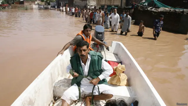 कश्मीर में बाढ़