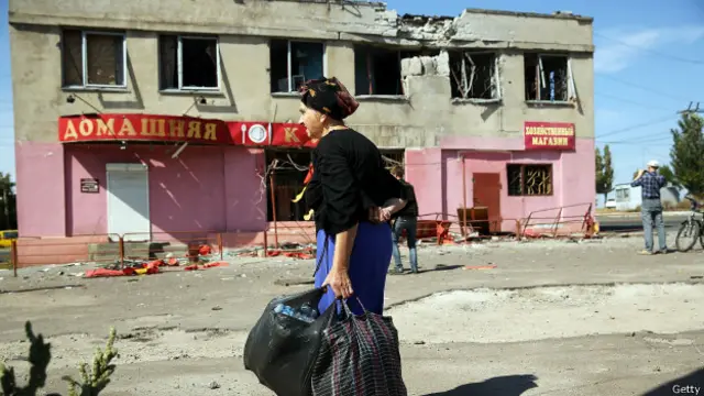 Разрушенный дом на востоке Украины