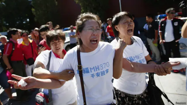 Родственники пассажиров рейса MH370