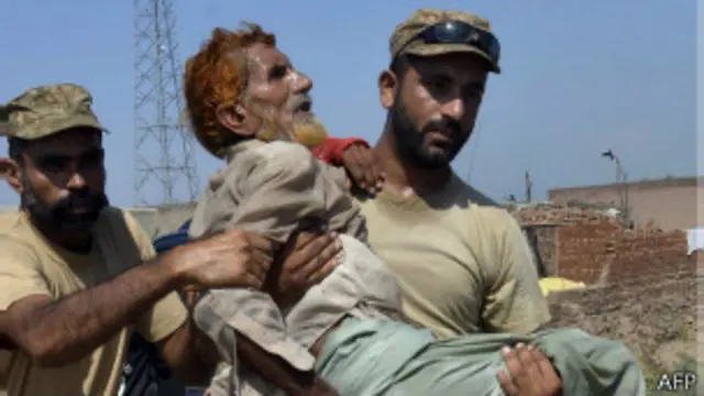 فوجی جوانوں نے امدادی کارروائیوں میں حصہ لیا