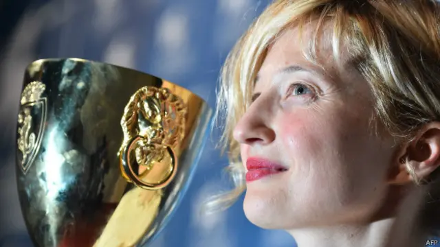 جائزة التمثيل كانت من نصيب ألبا رورواكر عن فيلم "قلوب جائعة". 