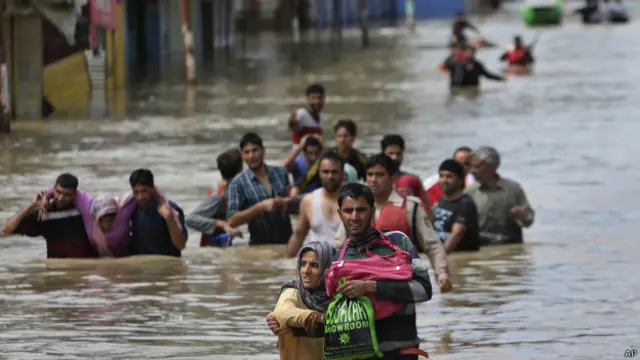 कश्मीर बाढ़