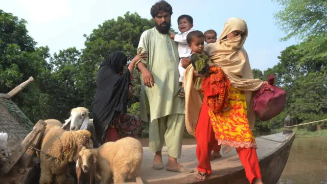 بہت سے علاقوں میں لوگوں کے مال مویشیوں کو سیلاب بہا لے گیا ہے اور کل نقصانات کا ابھی اندازہ نہیں لگایا جا سکا ہے۔