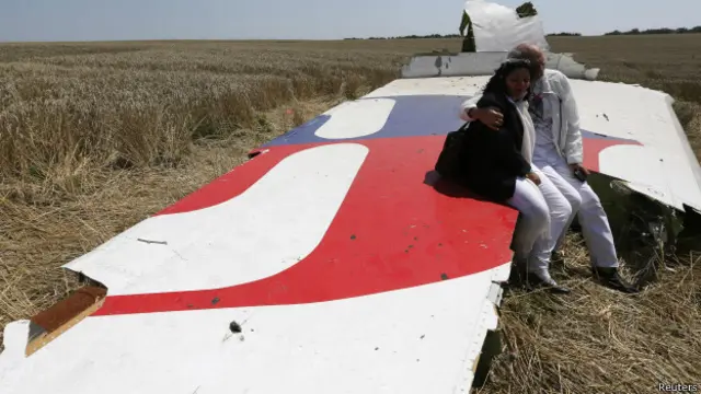 Обломки самолета