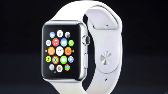 स्मार्ट घड़ी के बाज़ार में पहले से ही कई उत्पाद मौजूद है, लेकिन जानकारों का मानना है कि ऐपल का इतिहास देर से बाज़ार में आकर रुख बदलने का रहा है. 