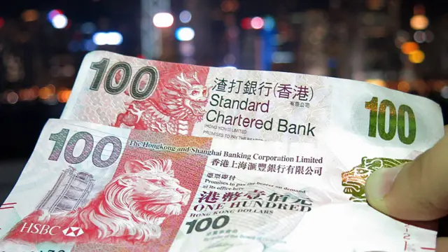 Đồng đô-la Hong Kong cũng từng được hai ngân hàng HSBC và Standard Chartered phát hành.