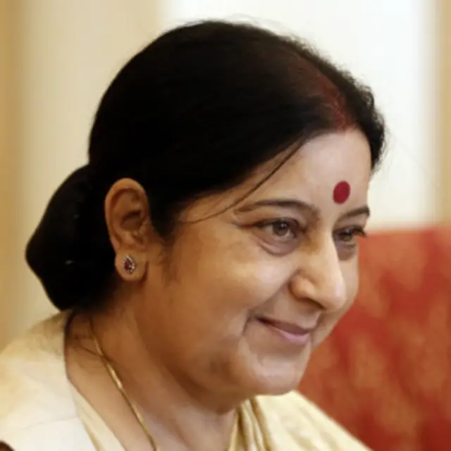 د بیرغ پورته کولو مراسمو کې آغلې سوشما سوراج وویل: ''زه نن دلته له ټولو هغو هندي کارکوونکو مننه کوم، چې دلته کار کوي او یا یې ژوند له لاسه ورکړی دی.''