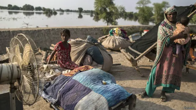 سیلاب زدہ علاقوں میں 500 امدادی کیمپ لگائے گئے ہیں