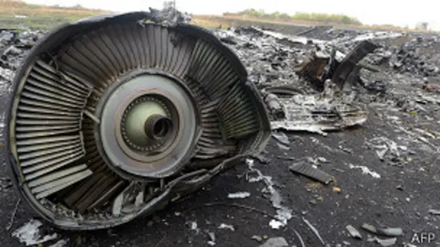 Restos del vuelo MH17. 