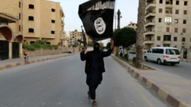 IS အဖွဲ့ဟာ အရင် ကလည်း အမေရိကန် သတင်း သမား ၂ ယောက်ကို ခေါင်းဖြတ် သတ်ခဲ့