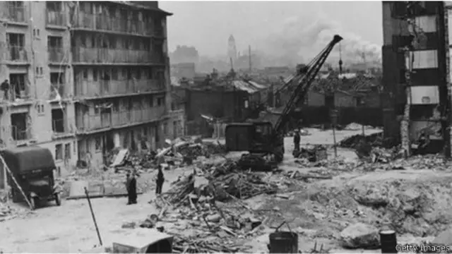 قتلت صواريخ "في تو" وأصابت الآلاف خلال فترة ستة أشهر