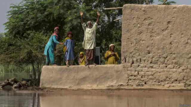 سیلاب سے اب تک پنجاب کے دس اضلاع متاثر ہوئے ہیں جن میں سے جھنگ، چنیوٹ اور حافظ آباد سب سے زیادہ متاثرہ ضلعے ہیں: این ڈی ایم اے