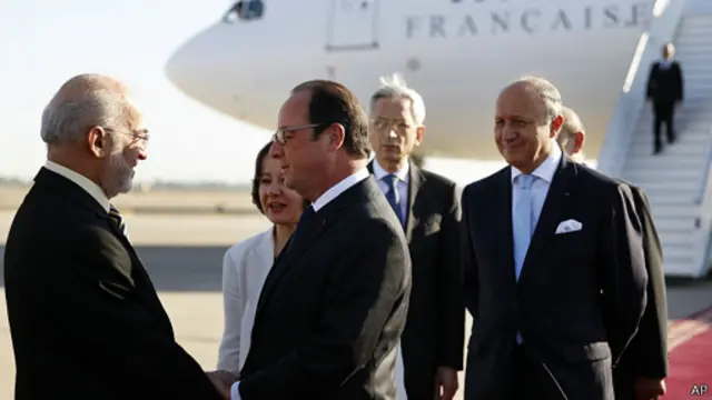 هولاند زار العراق أخيرا للتعبير عن دعم فرنسا للحكومة العراقية الجديدة.