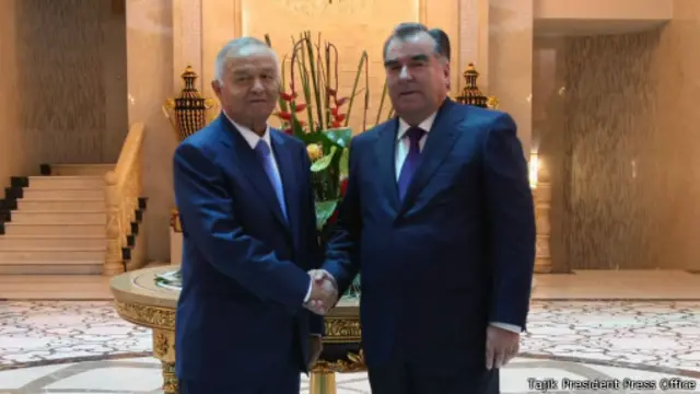 Ислом Каримов ва Имомали Раҳмон дўстона учрашув ўтказишди. 