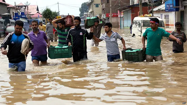 कश्मीर में बाढ़