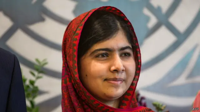 කාන්තා අධ්යාපනය වෙනුවෙන් නැගී සිටි මලාලා යූසුෆ්ෂයි වෙඩි පහරට ගොදුරු වූවාය.