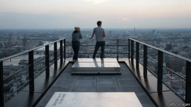 "تمايل جنسی و صميميت هسته اصلی رویکرد رابطه دوست دختری-دوست پسری در ایران است."