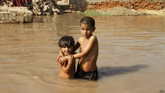 سیلاب کے نتیجے میں اتوار تک 24 لاکھ 19 ہزار 495 افراد متاثر ہو چکے ہیں