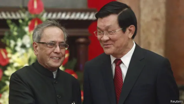 Tổng thống Ấn Độ Pranab Mukherjee gặp Chủ tịch nước Trương Tấn Sang tại Hà Nội