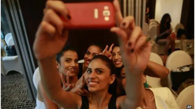 مستخدمو هواتف ذكية 