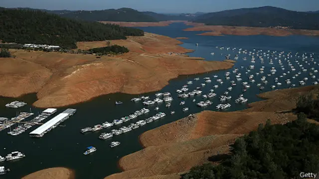 Lago Oroville California 