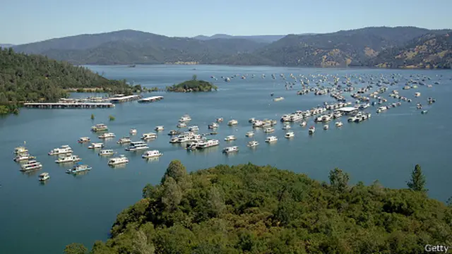 Lago Oroville, California 