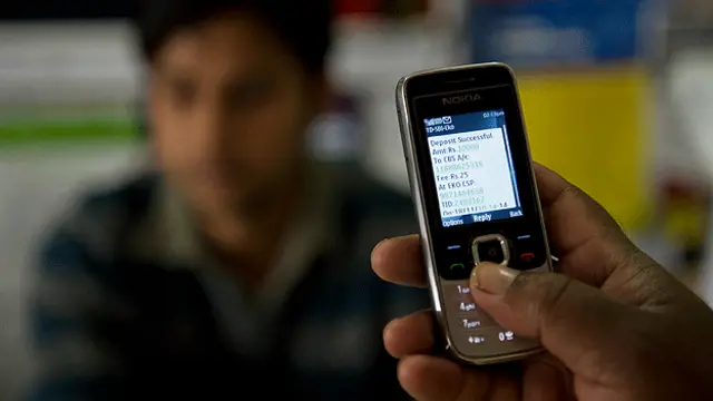 "Este es un país muy extenso y por lo tanto la problemática de la comunicación no es la misma que en países más pequeños, como Uruguay o los países europeos", se defiende el gobierno (Foto: Getty).