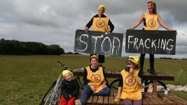 Протест против добычи сланцевого газа