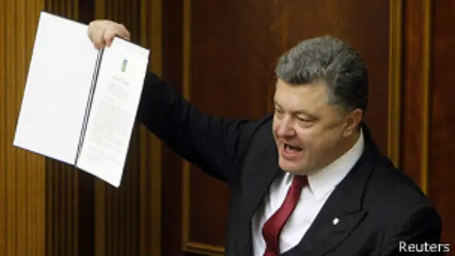 وصف الرئيس الأوكراني اتفاقية الشراكة مع الاتحاد الأوروبي "بالتاريخية"