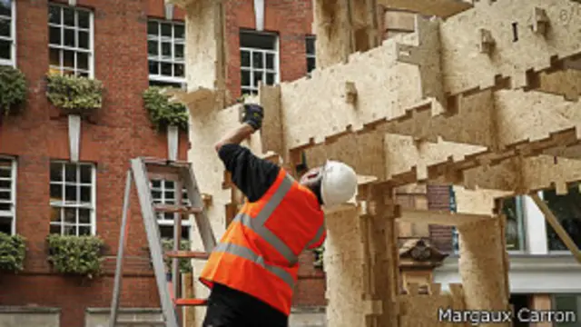 Casa de Wikihouse levantada en Londres durante el Festival de diseño 2014