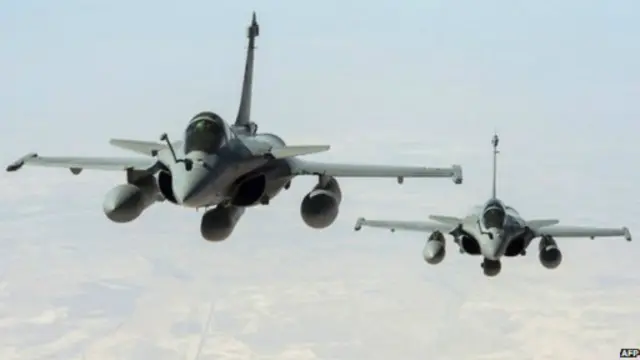 الضربات الجوية والعمليات البرية جزء من استراتيجية الولايات المتحدة لهزيمة التنظيم