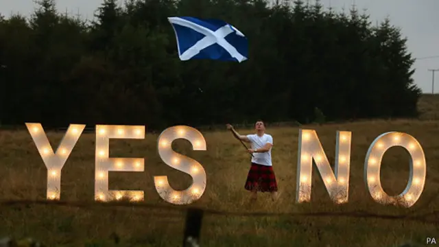 نتائج استطلاعات الرأي تشير إلى تقارب حظوظ المؤيدين والمعارضين لاستقلال اسكتلندا