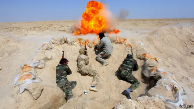 د عراق شمال کې لاهم د اسلامي دولت د جنګیالیو او عراقي ځواکونو ترمنځ جګړه روانه ده