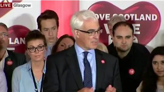 Алистер Дарлинг выступает перед сторонникам единой Британии