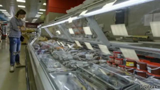 Россия в начале августа запретила импорт продовольствия из стран, которые ввели экономические санкции против Москвы