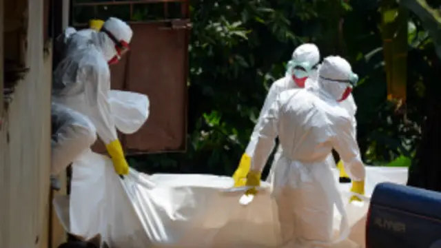 Le confinement de la population sierra-léonaise durant trois jours a permis de découvrir au moins 90 corps de malades (photo d'archives). 